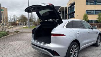 Jaguar F-PACE R-Dynamic HSE