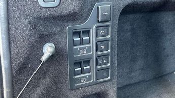 Land Rover Discovery R-Dynamic HSE