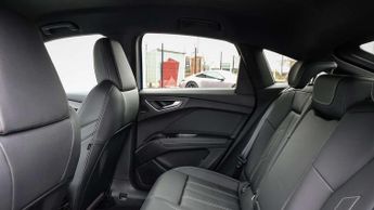 Audi Q4 Black Edition