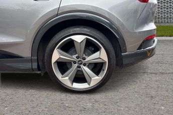 Audi Q4 Black Edition