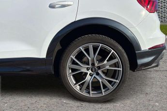 Audi Q3 Black Edition