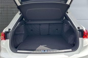 Audi Q3 Black Edition