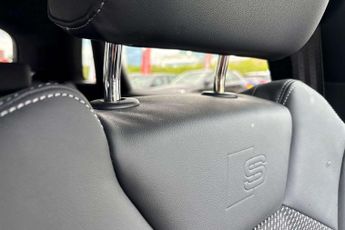 Audi Q3 Black Edition