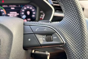 Audi Q3 Black Edition