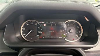 Land Rover Defender X-Dynamic SE