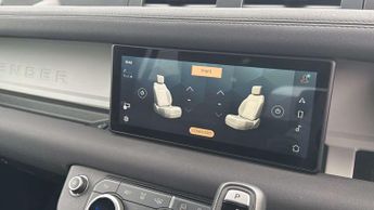 Land Rover Defender X-Dynamic SE