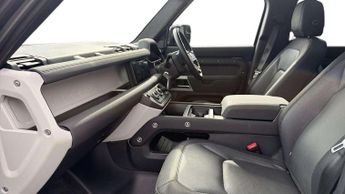 Land Rover Defender X-Dynamic SE