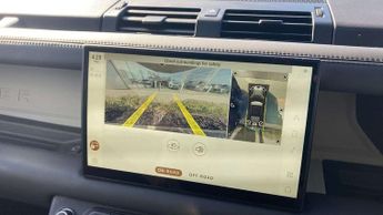Land Rover Defender X-Dynamic HSE
