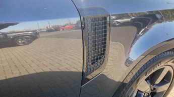 Land Rover Defender X-Dynamic HSE