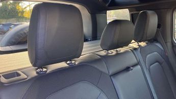 Land Rover Defender X-Dynamic HSE