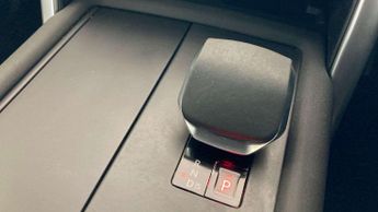 Land Rover Discovery R-Dynamic SE