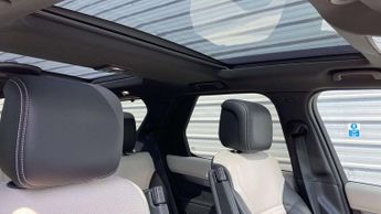 Land Rover Discovery R-Dynamic SE