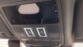 Land Rover Discovery R-Dynamic SE