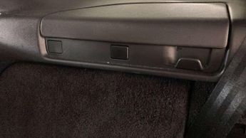Land Rover Discovery R-Dynamic SE