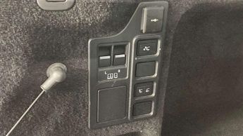 Land Rover Discovery R-Dynamic SE