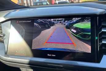 Audi Q4 Black Edition