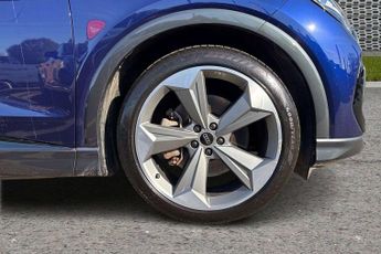 Audi Q4 Black Edition