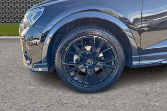 Audi Q3 Black Edition