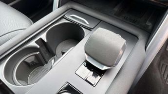 Land Rover Discovery R-Dynamic SE