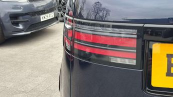 Land Rover Discovery R-Dynamic SE