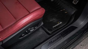 Porsche Macan Electric Estate 