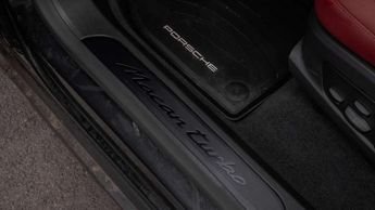 Porsche Macan Electric Estate 