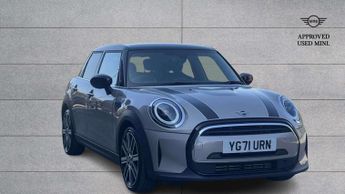 MINI Hatch Cooper Exclusive