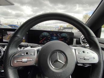 Mercedes-Benz Cla AMG Line