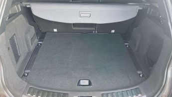 Land Rover Discovery Sport R-Dynamic S Plus