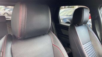 Land Rover Discovery Sport R-Dynamic S Plus
