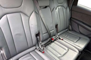 Audi Q7 S Line