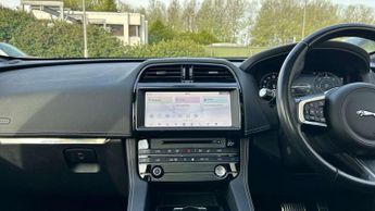 Jaguar F-PACE Chequered Flag