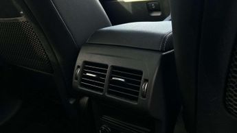 Jaguar F-PACE Chequered Flag