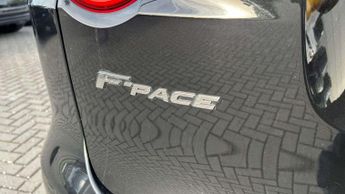Jaguar F-PACE Chequered Flag