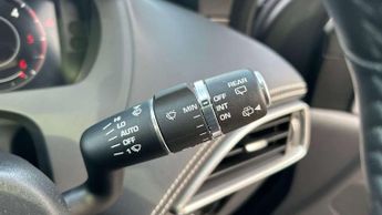 Jaguar F-PACE Chequered Flag