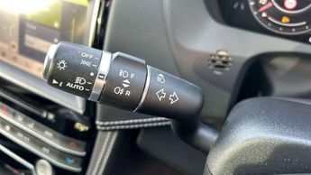 Jaguar F-PACE Chequered Flag