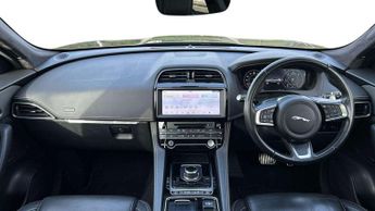 Jaguar F-PACE Chequered Flag