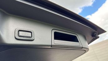 Land Rover Range Rover Evoque R-Dynamic SE