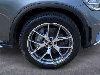 Mercedes-Benz GLC AMG Line