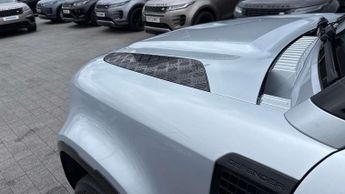 Land Rover Defender X-Dynamic HSE