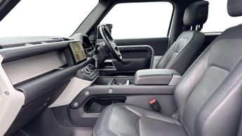Land Rover Defender X-Dynamic HSE