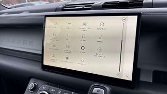 Land Rover Defender X-Dynamic HSE