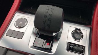 Jaguar F-PACE R-Dynamic SE Black