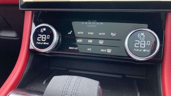 Jaguar F-PACE R-Dynamic SE Black