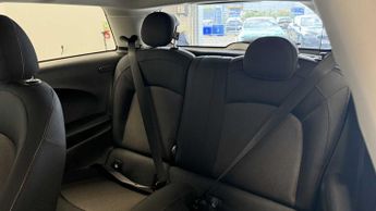 MINI Hatchback Cooper Classic