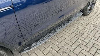 Land Rover Discovery R-Dynamic HSE