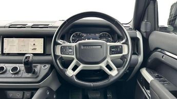 Land Rover Defender X-Dynamic SE