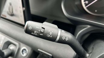 Land Rover Defender X-Dynamic SE