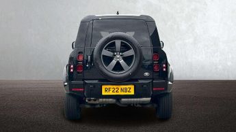 Land Rover Defender X-Dynamic SE
