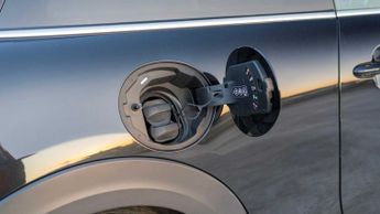 MINI Hatchback Cooper S Level 2